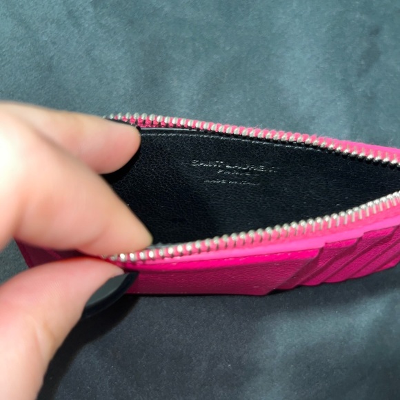 SAINT LAURENT🦩ZIP CARD CASE - Picture 5 of 9